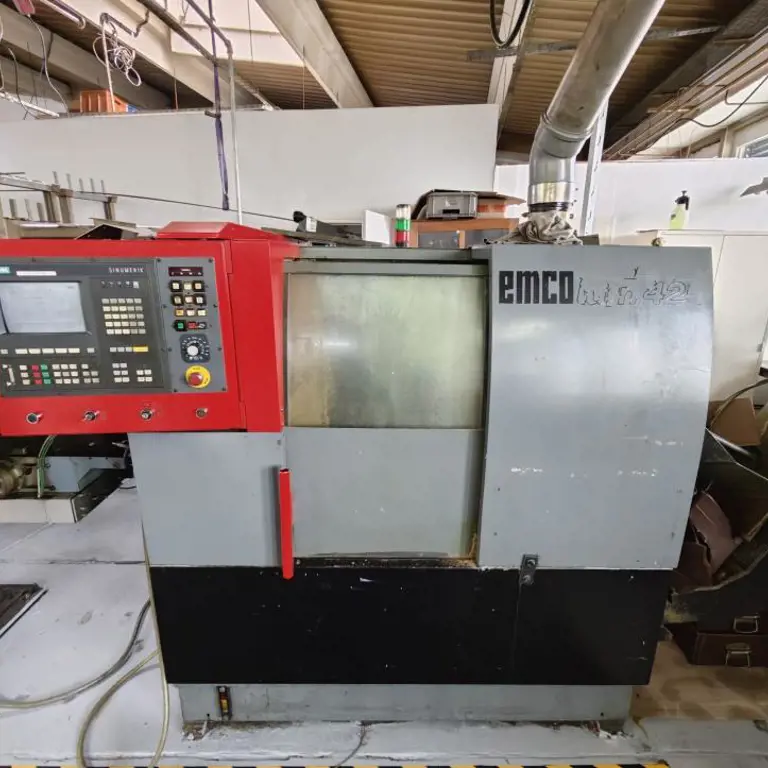 CNC Bearbeitungszentrum EMCO emcoTURN 425